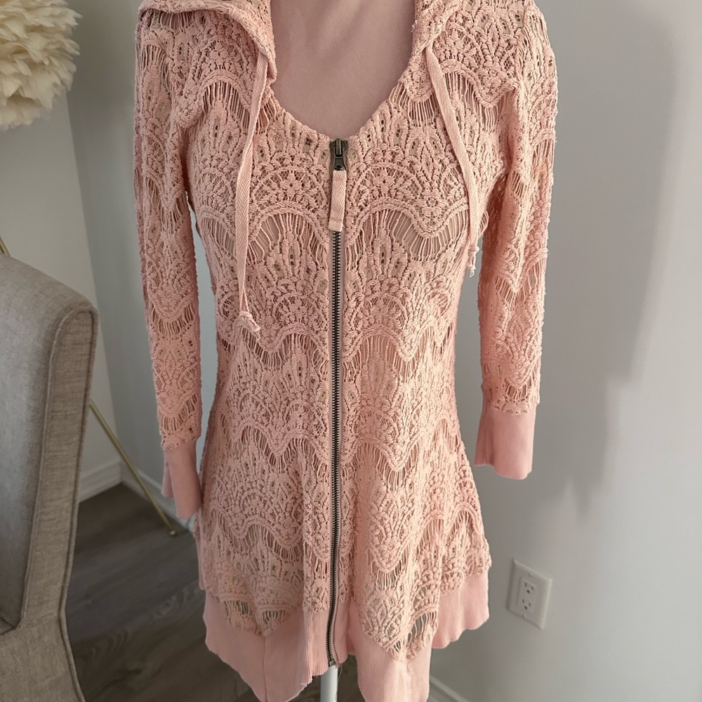 Evy’s Tree beautiful lace hoodie zip top.